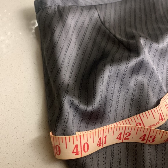 Banana Republic Silk Maxi - Picture 5 of 6